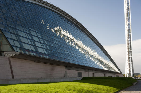 Exterior view of the Glasgow Science Centre, with IMAX cinema, Science Mall and Glasgow Tower building
